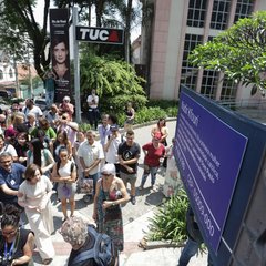 ato lembrar e resistir 46 anos invasao puc colocacao placa altas-8770